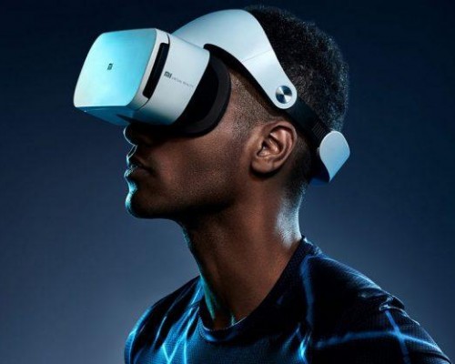 Facebook 推出 Oculus Quest 2 VR 头显，明年将发布 AR 眼镜