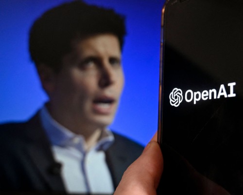 OpenAI允许员工出售股份，估值达到800亿美元
